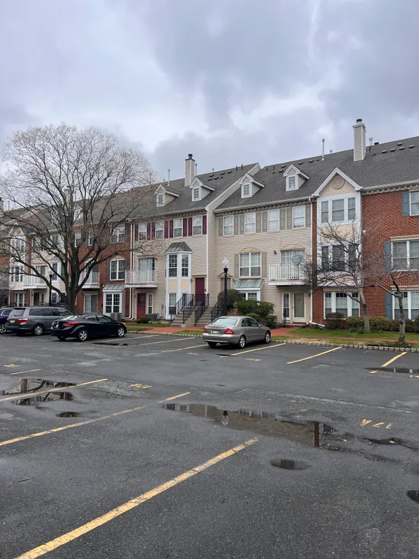 $425,000 | 15 Cedar Street, Jersey City, NJ 07305