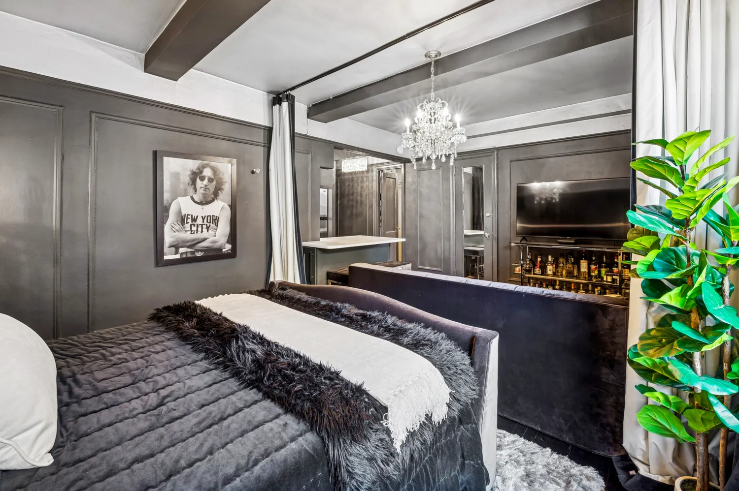 $439,000 | 235 West 102nd Street, Unit 16D | Upper West Side