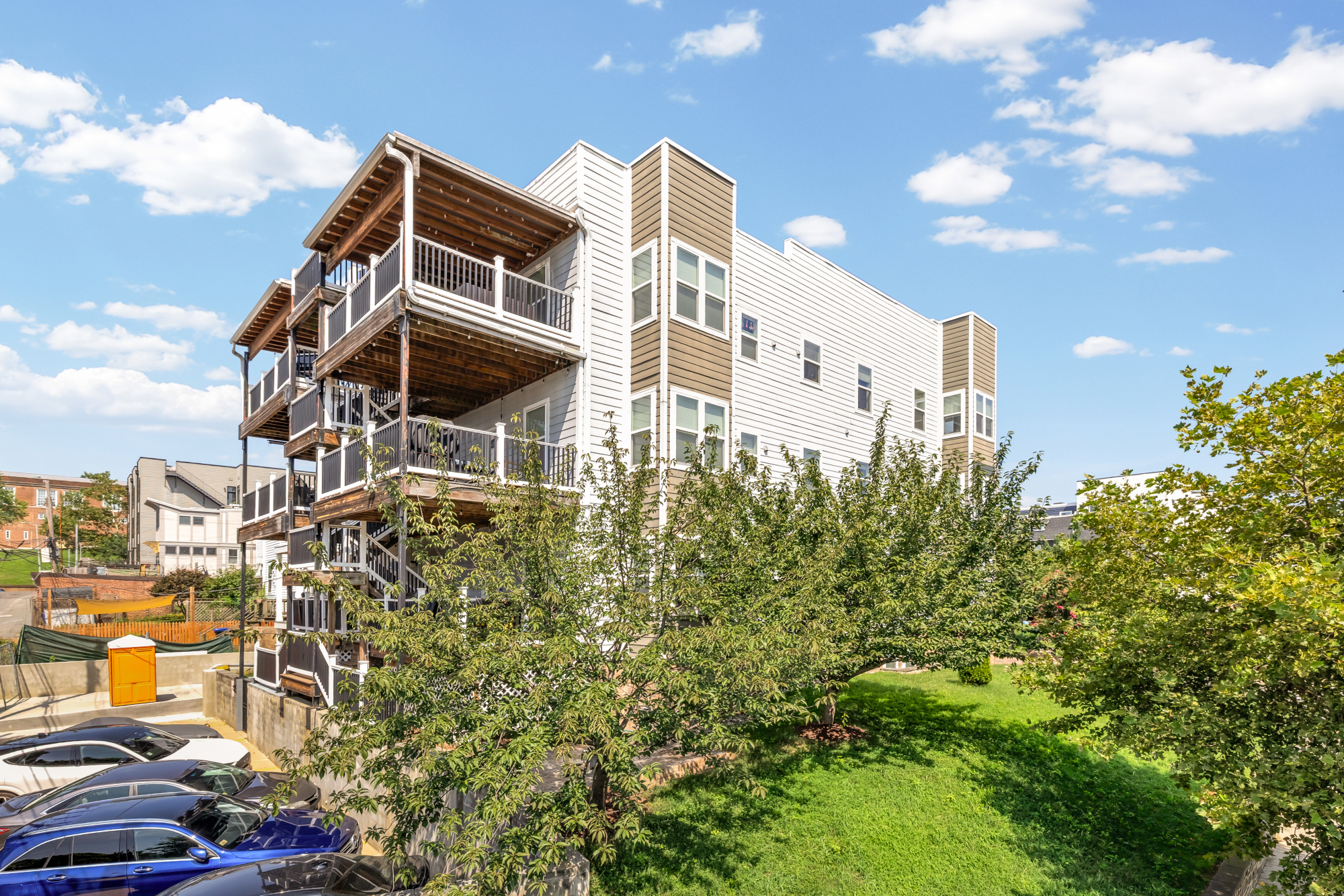 233 S Street Northeast, Unit 4 Washington, DC 20002 - Photo 36 of 37 a view of a large building