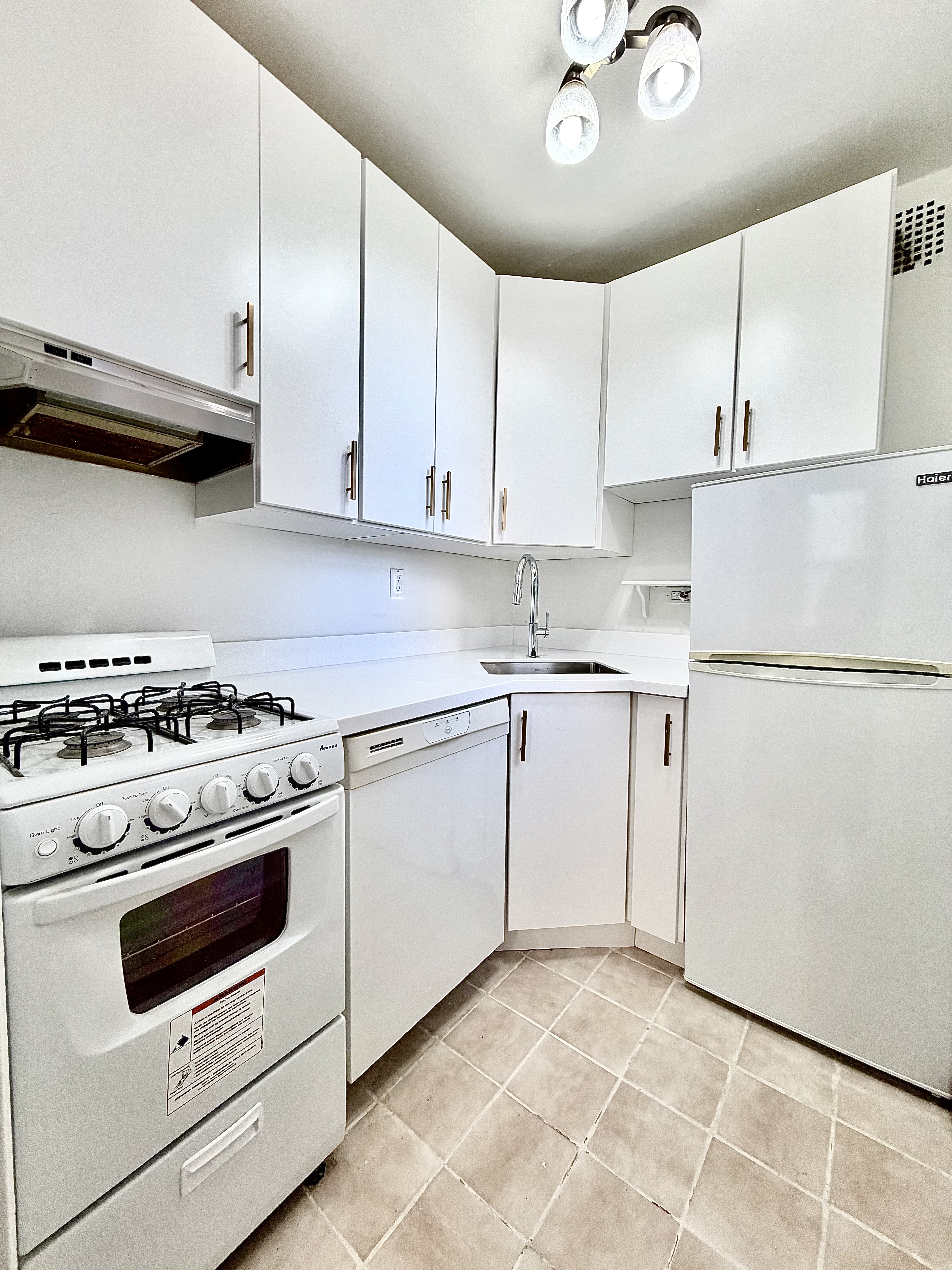 30 Monroe Place, Unit 3A Brooklyn, NY 11201 - Photo 3 of 7