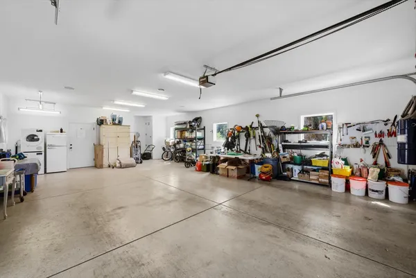 $3,050,000 | 4011 East 3rd Avenue, Napa, CA 94558