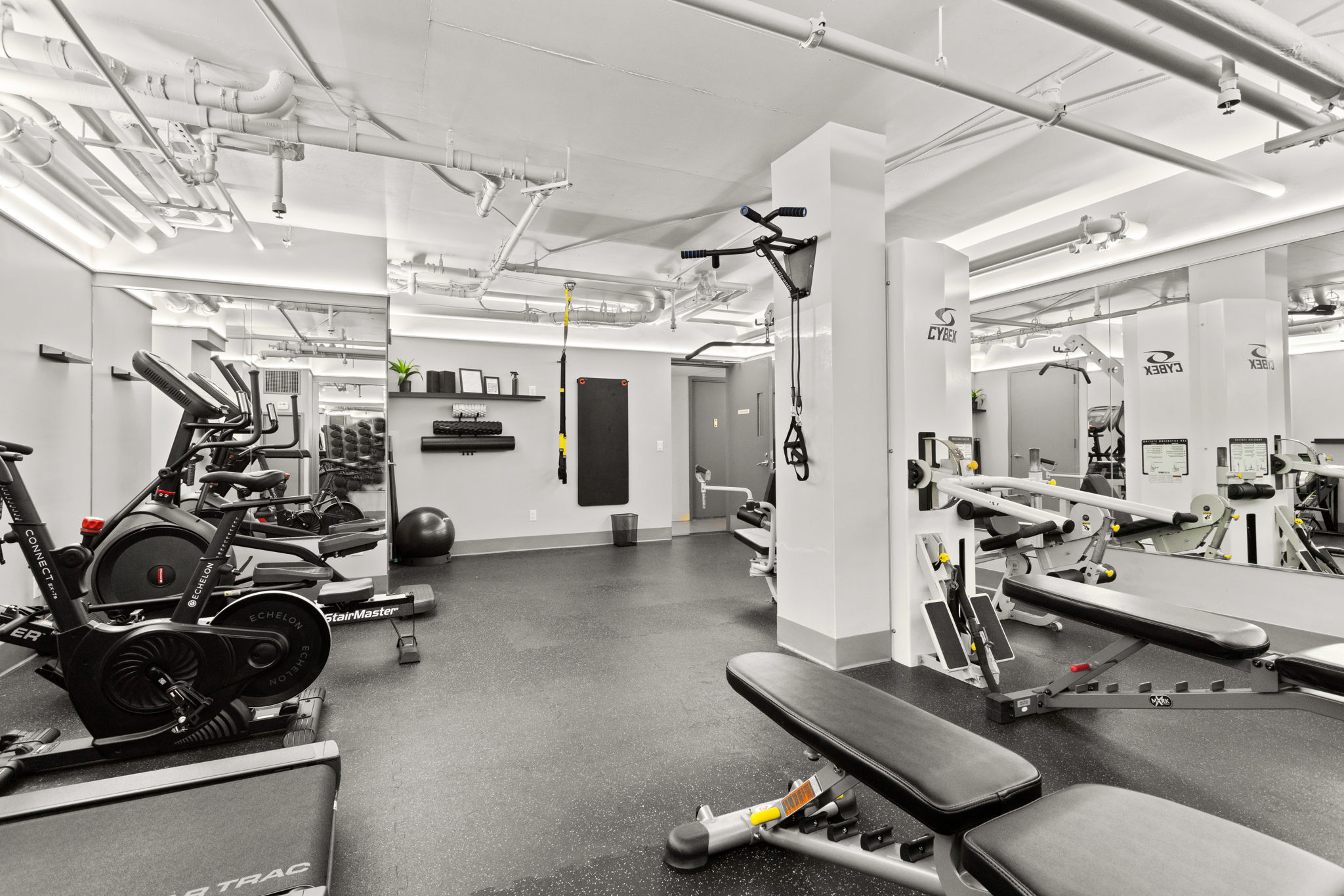 350 West 53rd Street, Unit THG Manhattan, NY 10019 - Photo 22 of 25 a view of a room with gym equipment