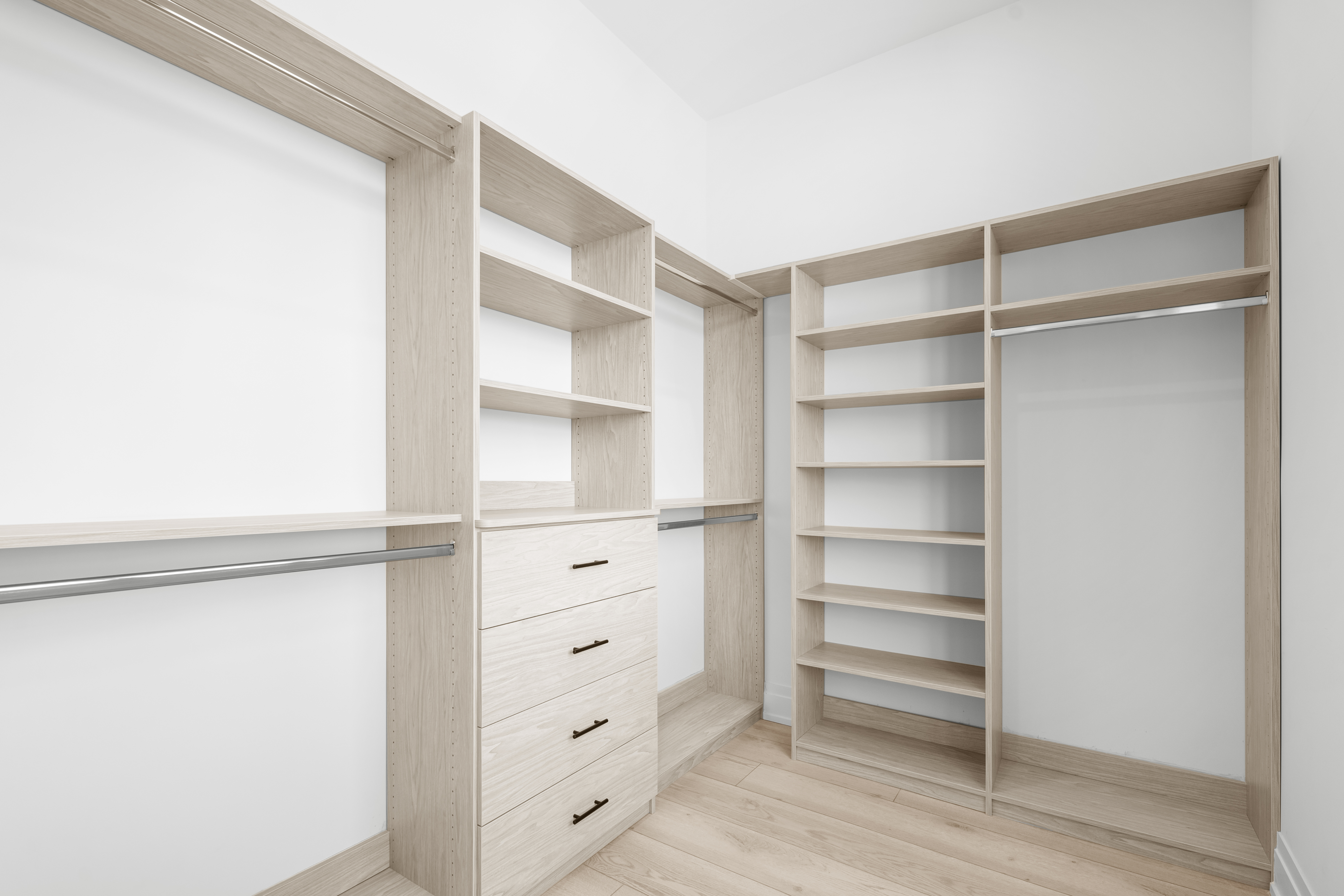 1327 West Taylor Street, Unit 4 Chicago, IL 60607 - Photo 24 of 27 a view of an empty walk in closet
