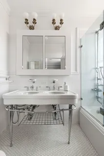 $2,700,000 | 1140 5th Avenue, Unit 14B | Upper East Side