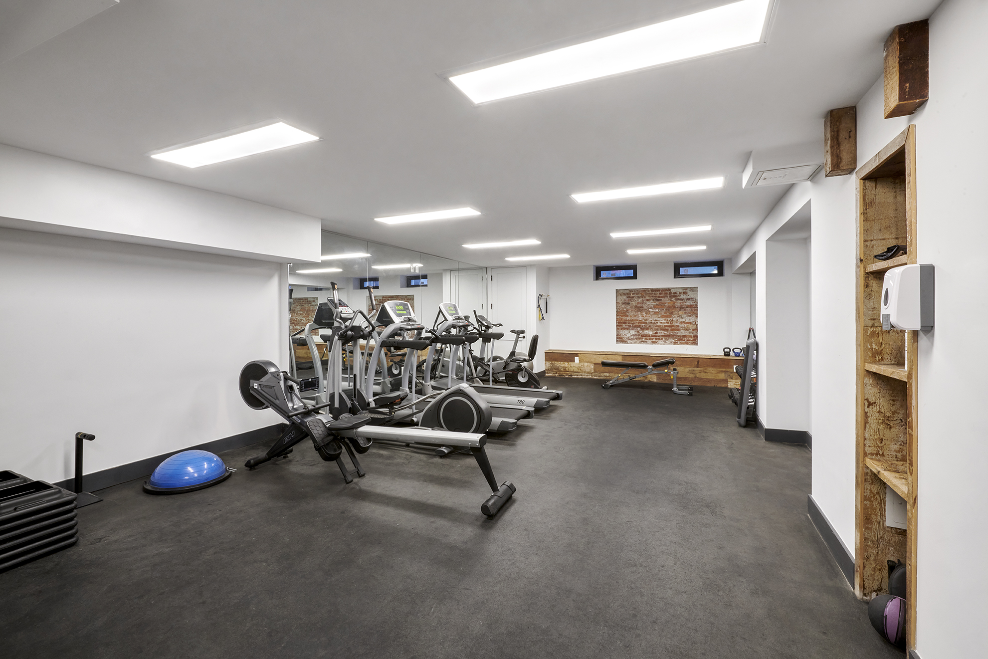 172 North 10th Street, Unit 3D Brooklyn, NY 11211 - Photo 14 of 16 a view of a room with gym equipment