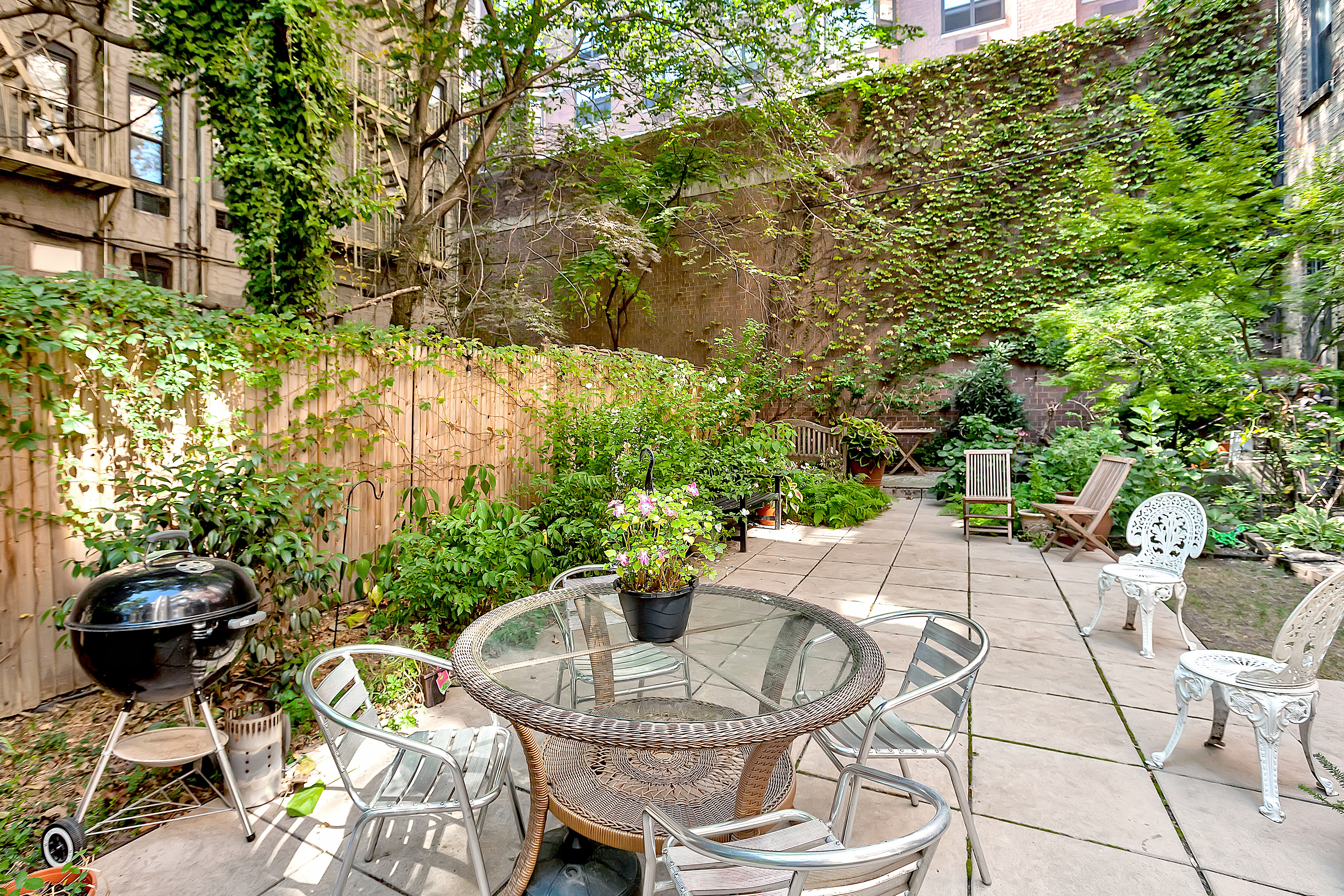 206 East 90th Street, Unit 2E Manhattan, NY 10128 - Photo 10 of 14