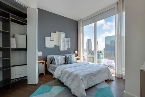 $10,950 | 222 East 44th Street, Unit 19L | Midtown East