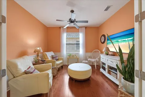 $430,000 | 4109 66th Terrace East, Sarasota, FL 34243