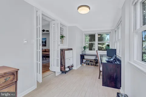 $1,095,000 | 3227 Annandale Road, Falls Church, VA 22042