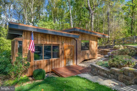 Contact Agent | 7221 Clifton Road, Clifton, VA 20124