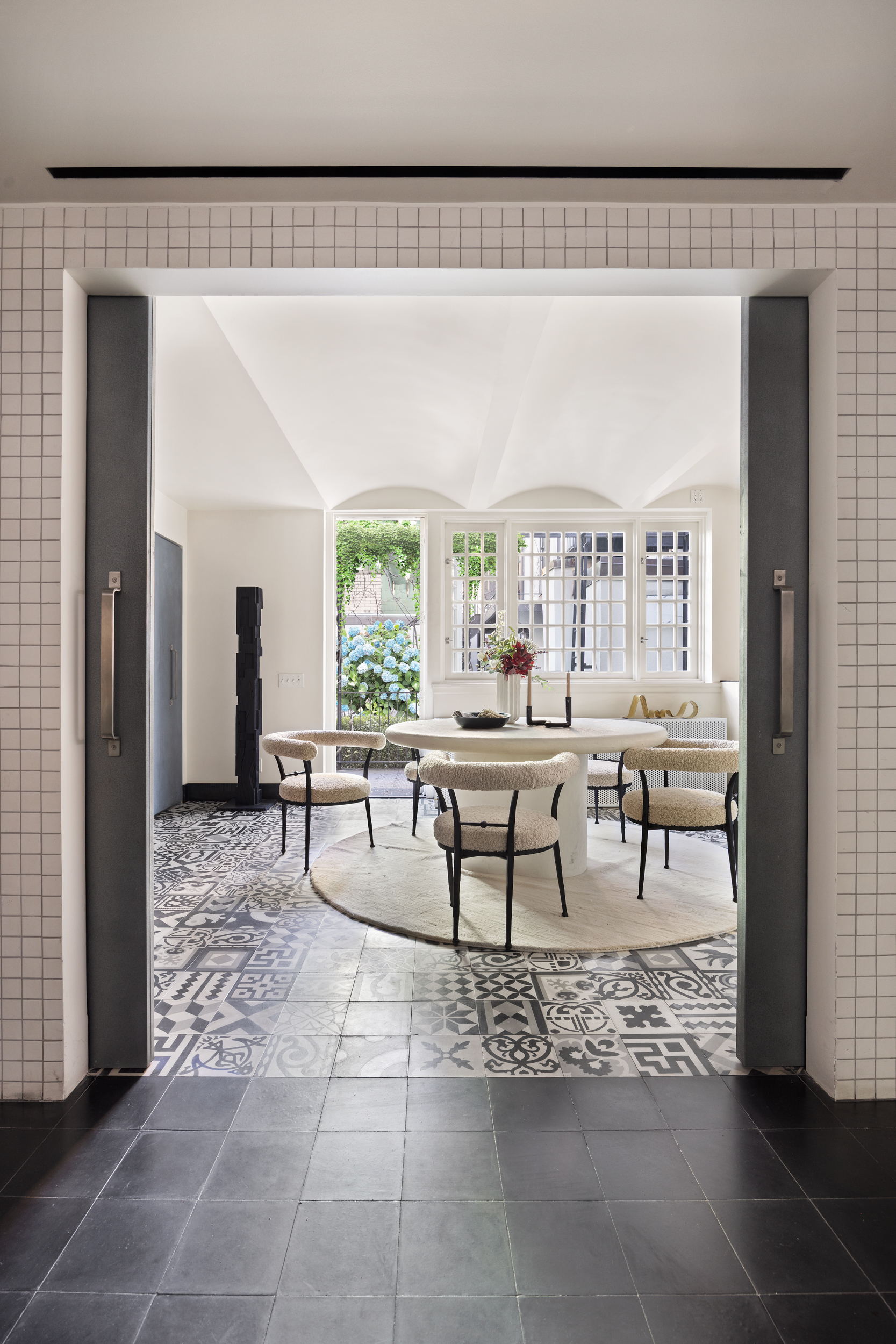 15 East 70th Street, Unit PHB Manhattan, NY 10021 - Photo 12 of 35 a living room with furniture and a window