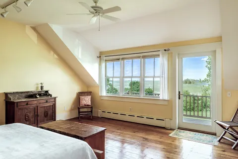 $1,400,000 | 84 Railroad Avenue, Rowley, MA 01969