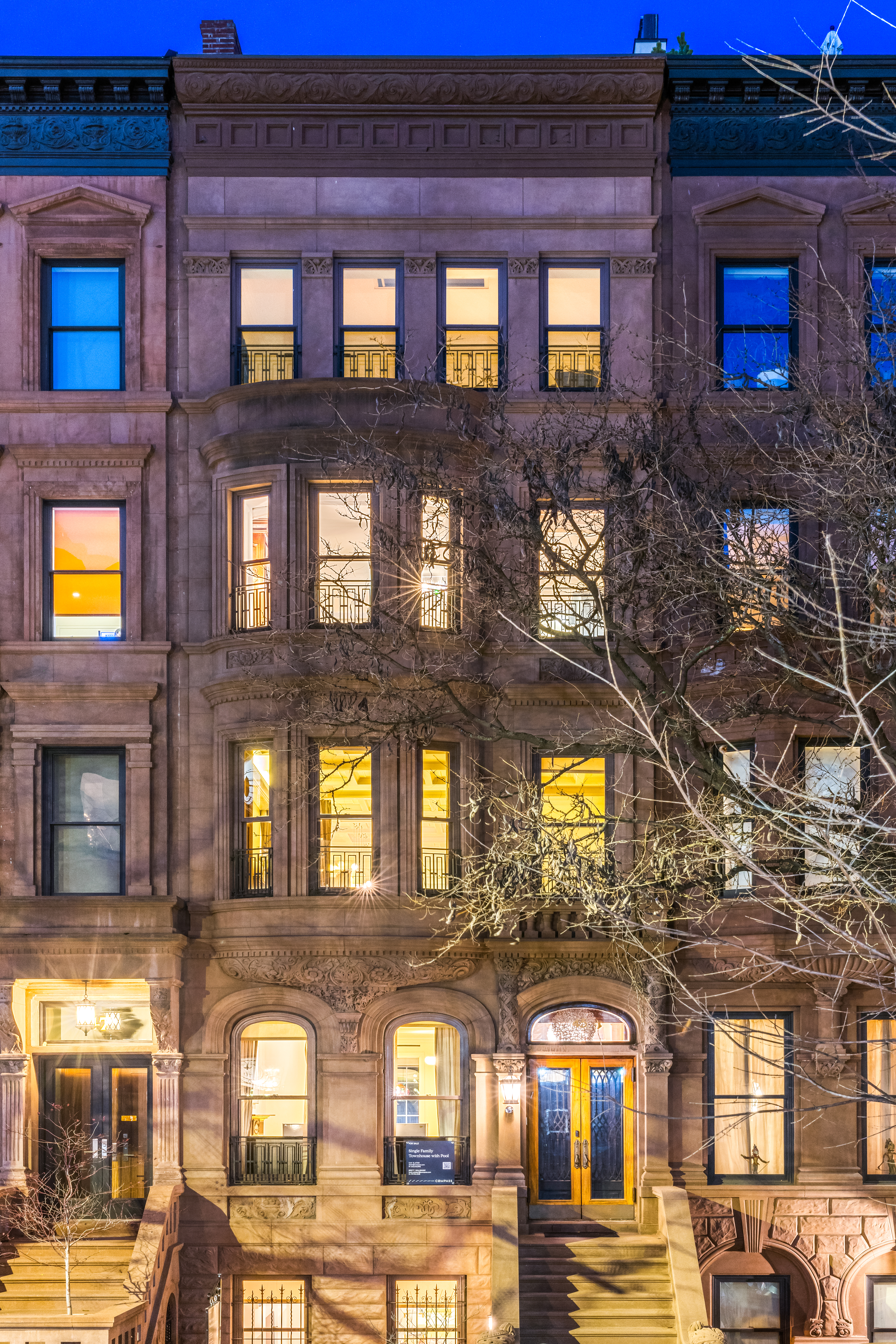 45 West 70th Street Manhattan, NY 10023 - Photo 1 of 20
