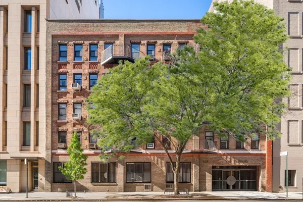 $4,000,000 | 622 Greenwich Street, Unit 4D | West Village