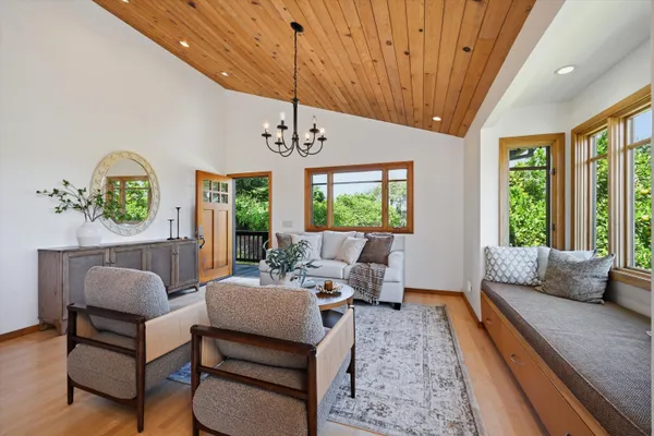 $2,495,000 | 6341 West Dry Creek Road, Healdsburg, CA 95448