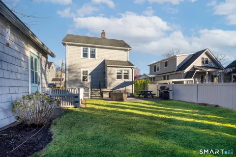 $1,395,000 | 15 Charles Street, Darien, CT 06820