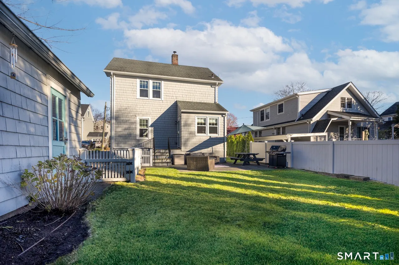 15 Charles Street Darien, CT 06820 - Photo 15 of 15