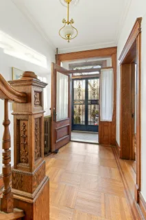 a view of an entryway with a livingroom
