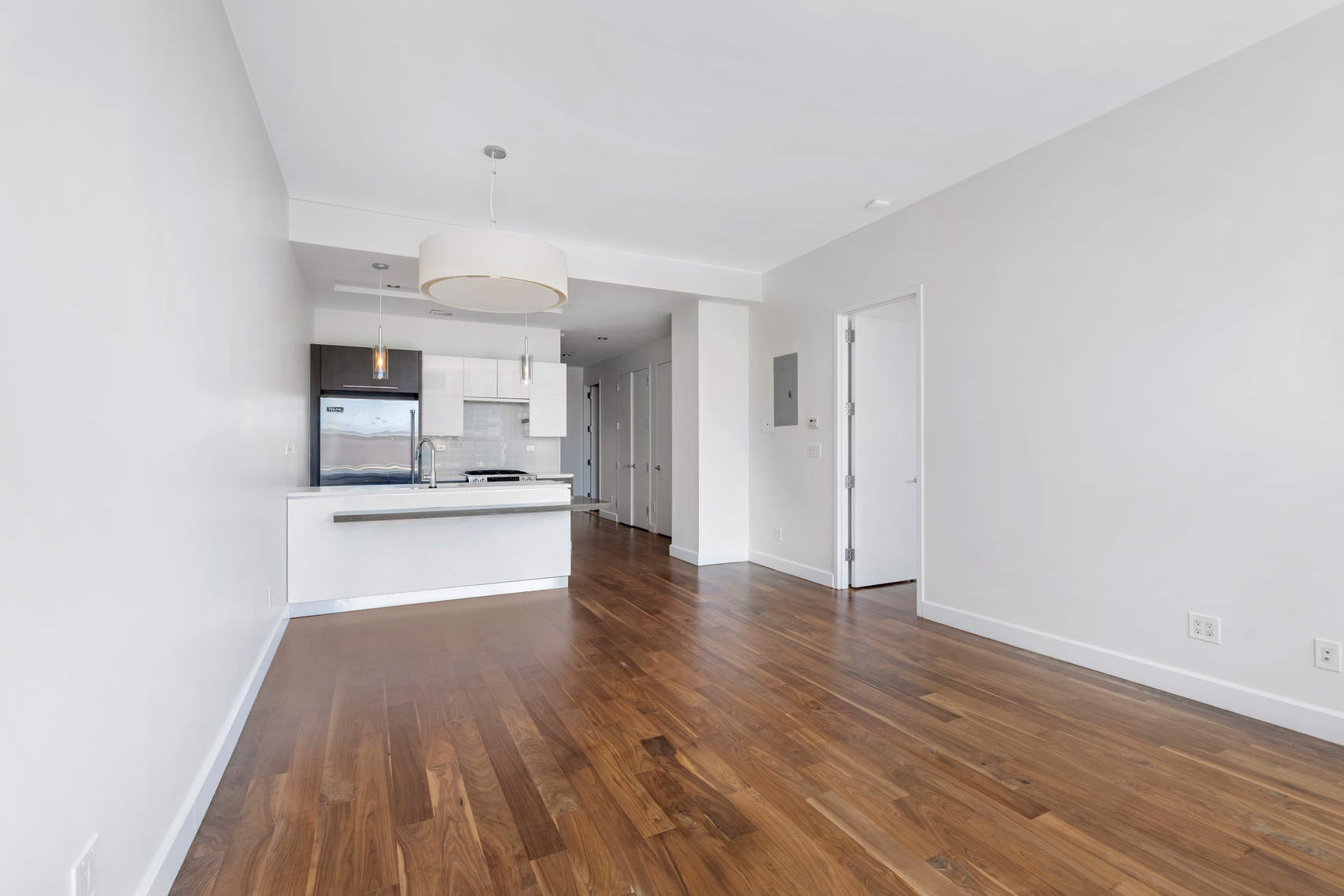 2-17 51st Avenue, Unit 306 Queens, NY 11101 - Photo 6 of 9