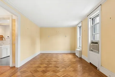 $2,100,000 | 17 East 97th Street, Unit 5A | Upper East Side