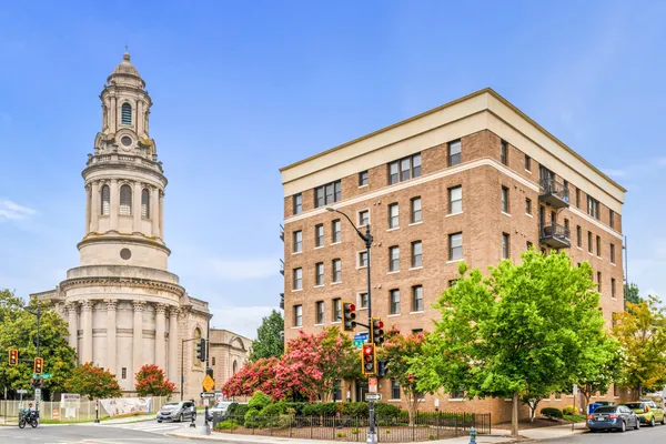 $420,000 | 2901 16th Street Northwest, Unit 602, Washington, DC 20009