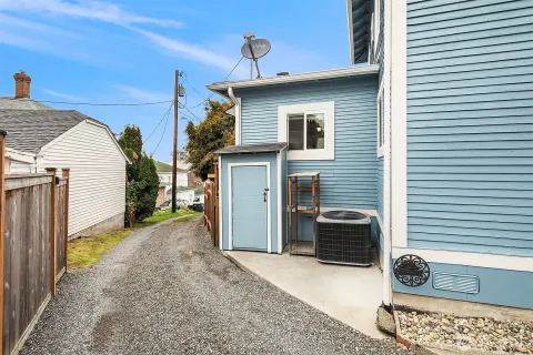 $620,000 | 3020 Gedney Street, Everett, WA 98201