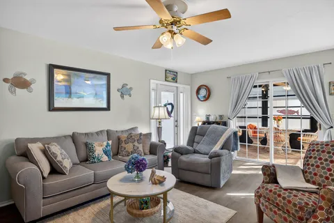$144,900 | 3301 Prince Edward Island Circle, Unit 2, Fort Myers, FL 33907