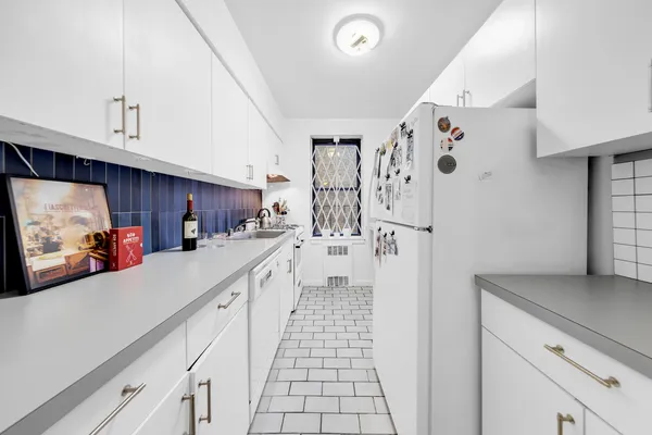 $599,000 | 50-54 East 8th Street, Unit 3S | Greenwich Village