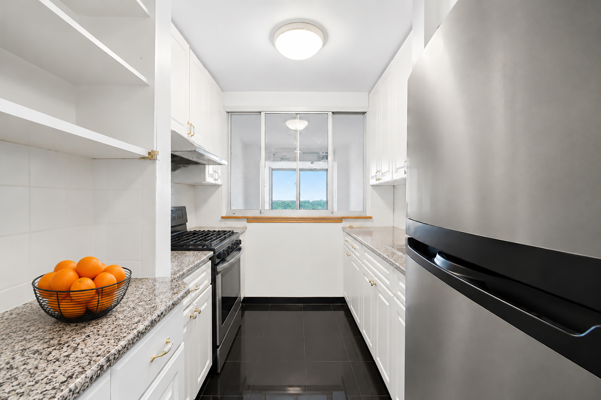 112-01 Queens Boulevard, Unit 24F Queens, NY 11375 - Photo 3 of 18 Gallery Image 3