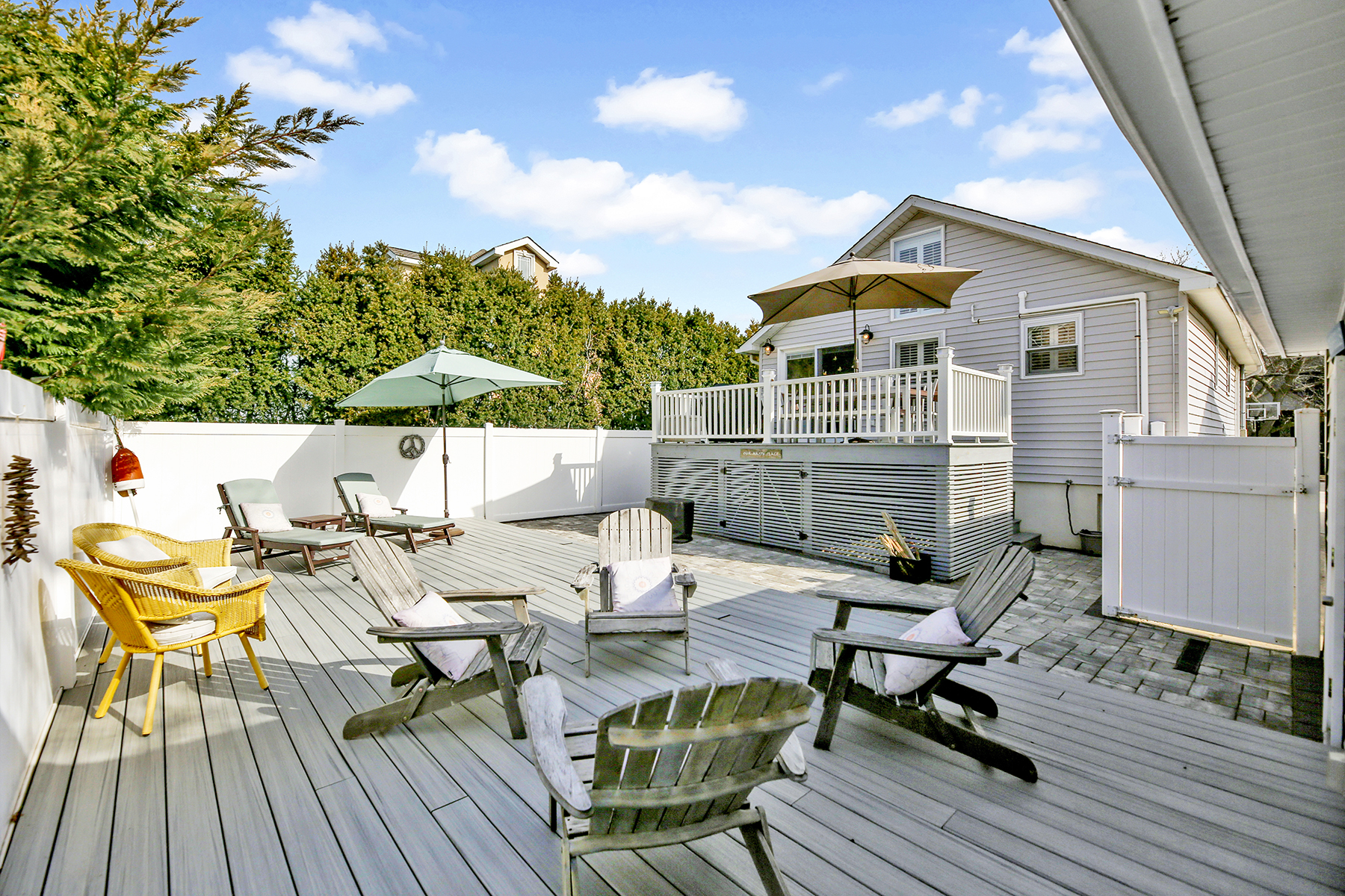 4-53 Beach 142nd Street Queens, NY 11694 - Photo 35 of 39 swimming pool view with a seating space