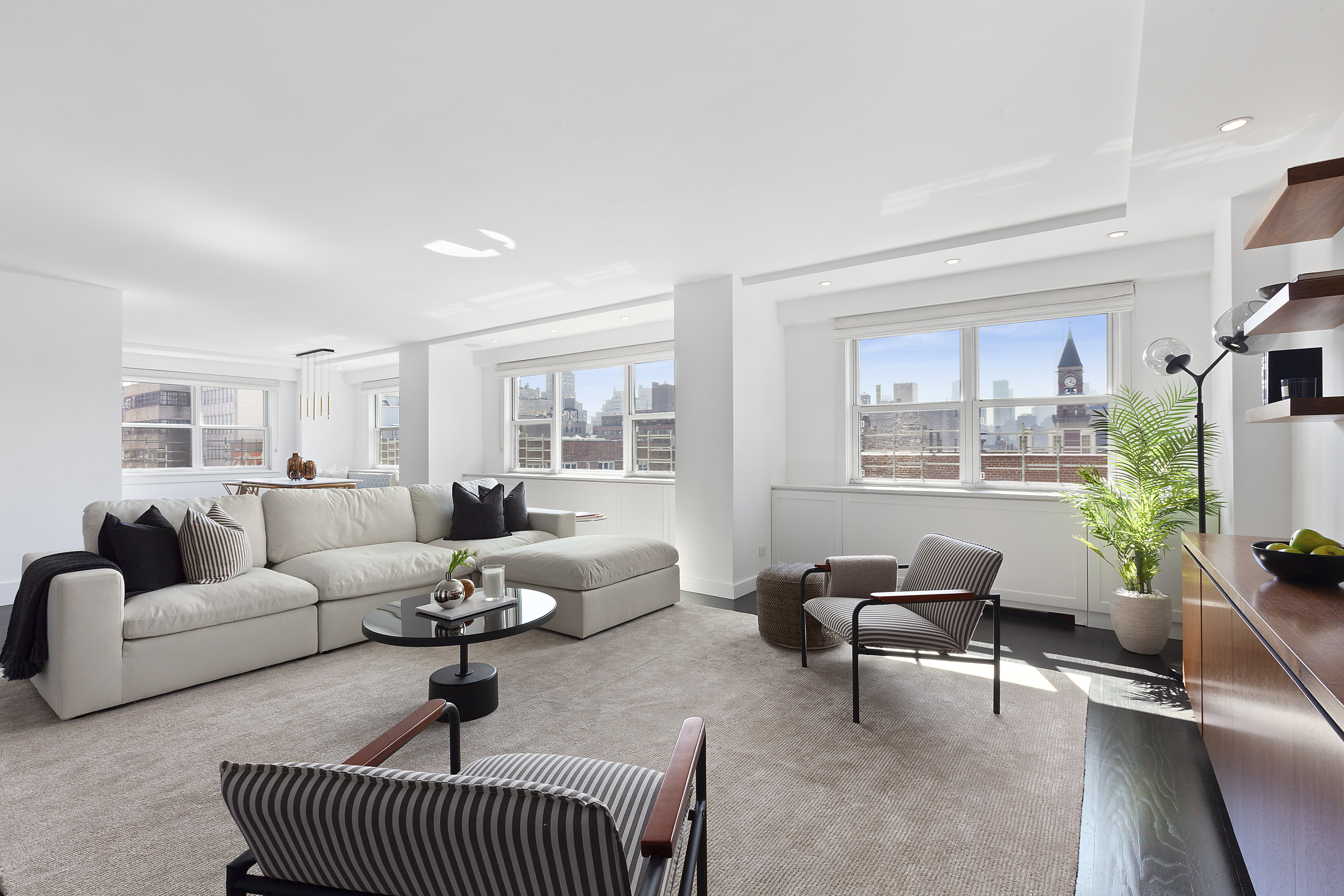 101 West 12th Street, Unit 8R Manhattan, NY 10011 - Photo 2 of 19