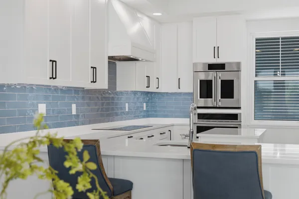 $2,350,000 | 2813 Kipps Colony Drive South, Gulfport, FL 33707