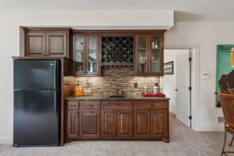 $1,250,000 | 16630 54th Court North, Plymouth, MN 55446
