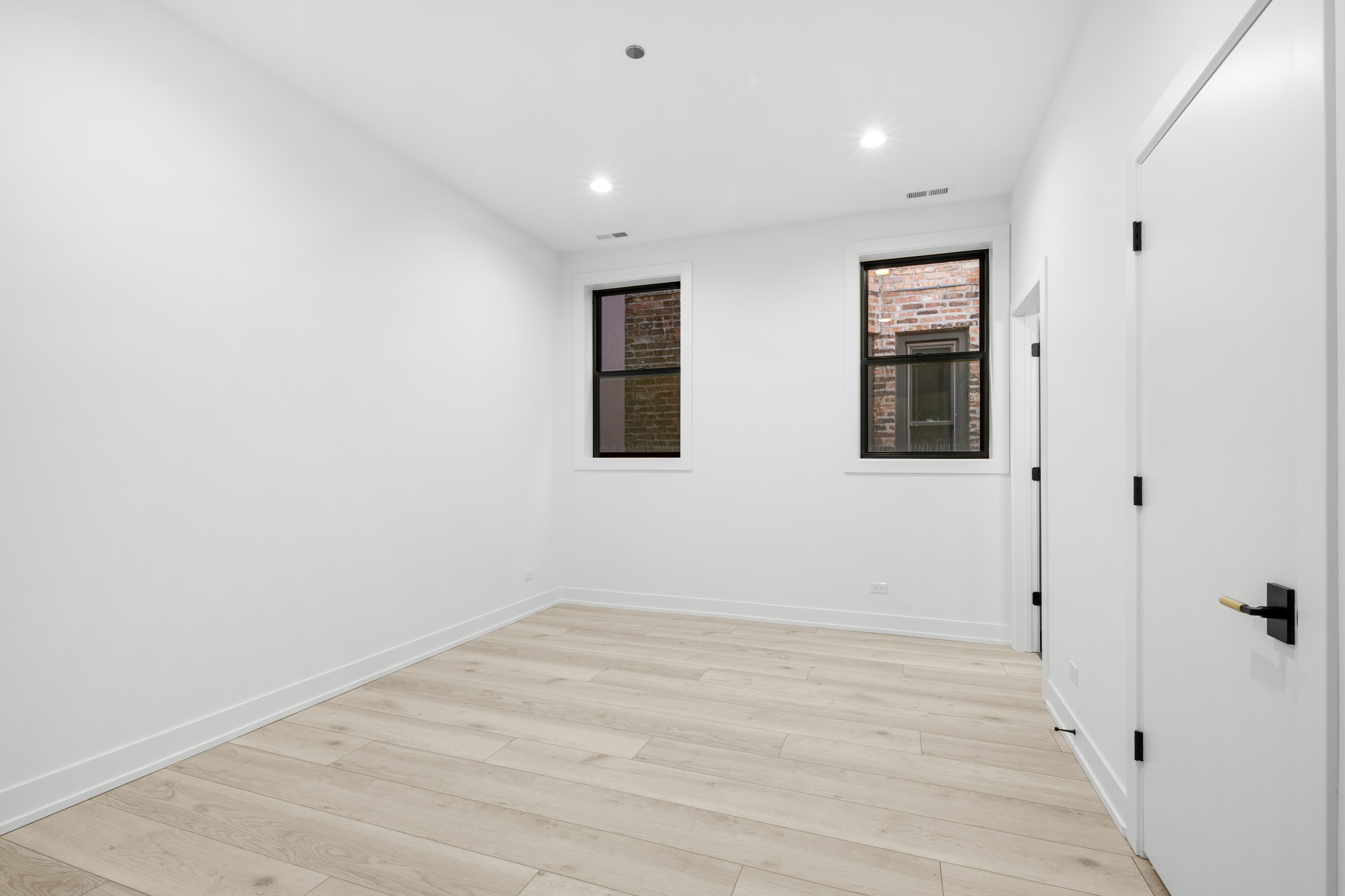 1327 West Taylor Street, Unit 2W Chicago, IL 60607 - Photo 7 of 20