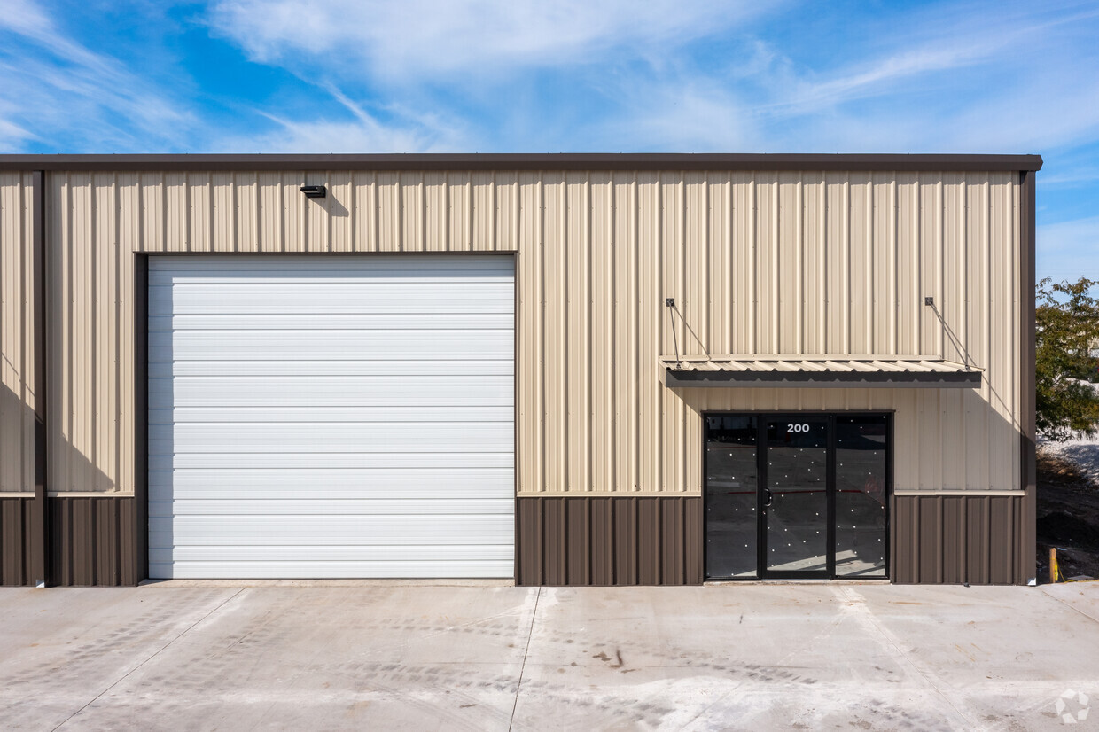 2304 Seaborn Road, Unit 200 Ponder, TX 76259 - Photo 8 of 11