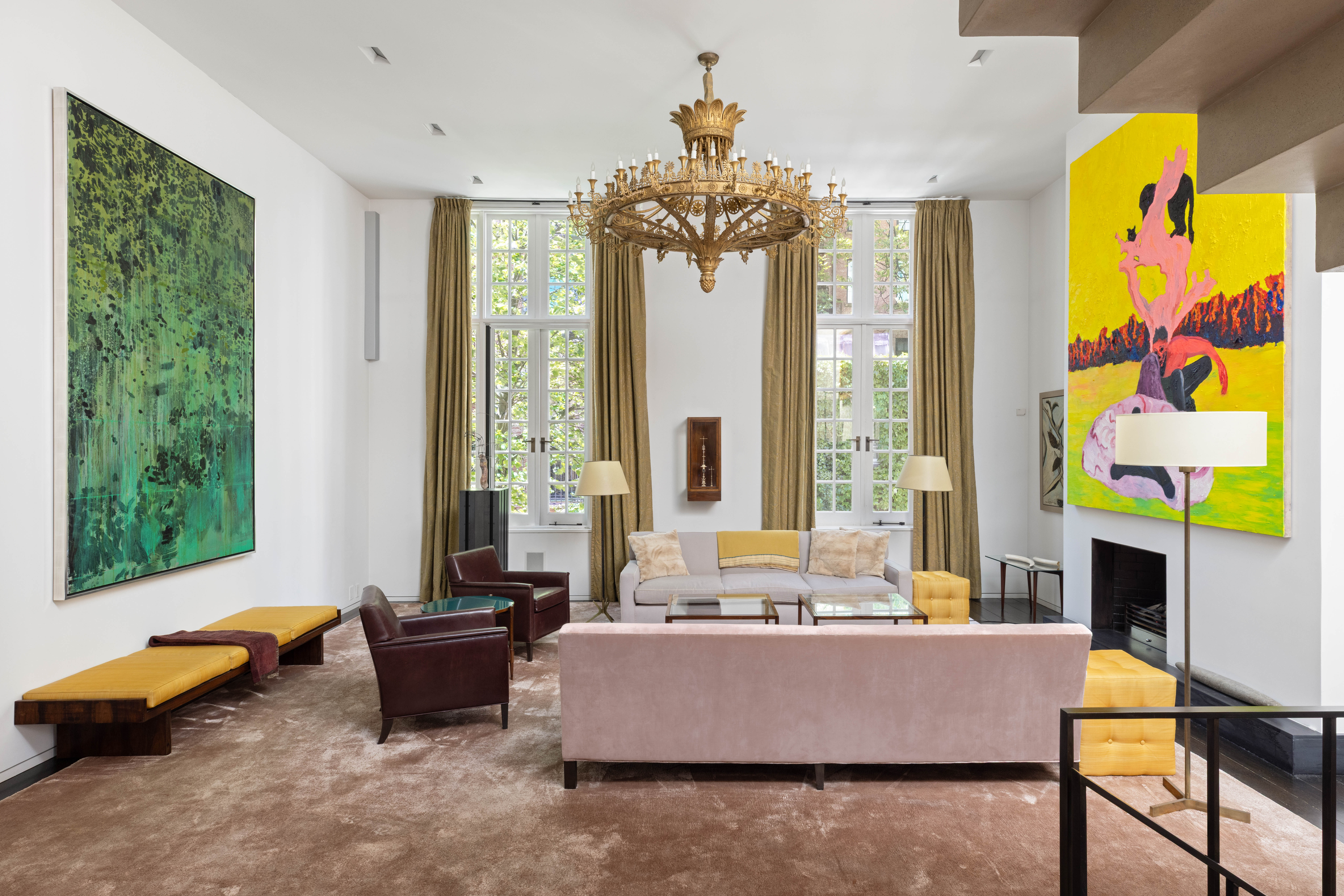 7 MacDougal Alley Manhattan, NY 10011 - Photo 4 of 25 a living room with furniture and a large window