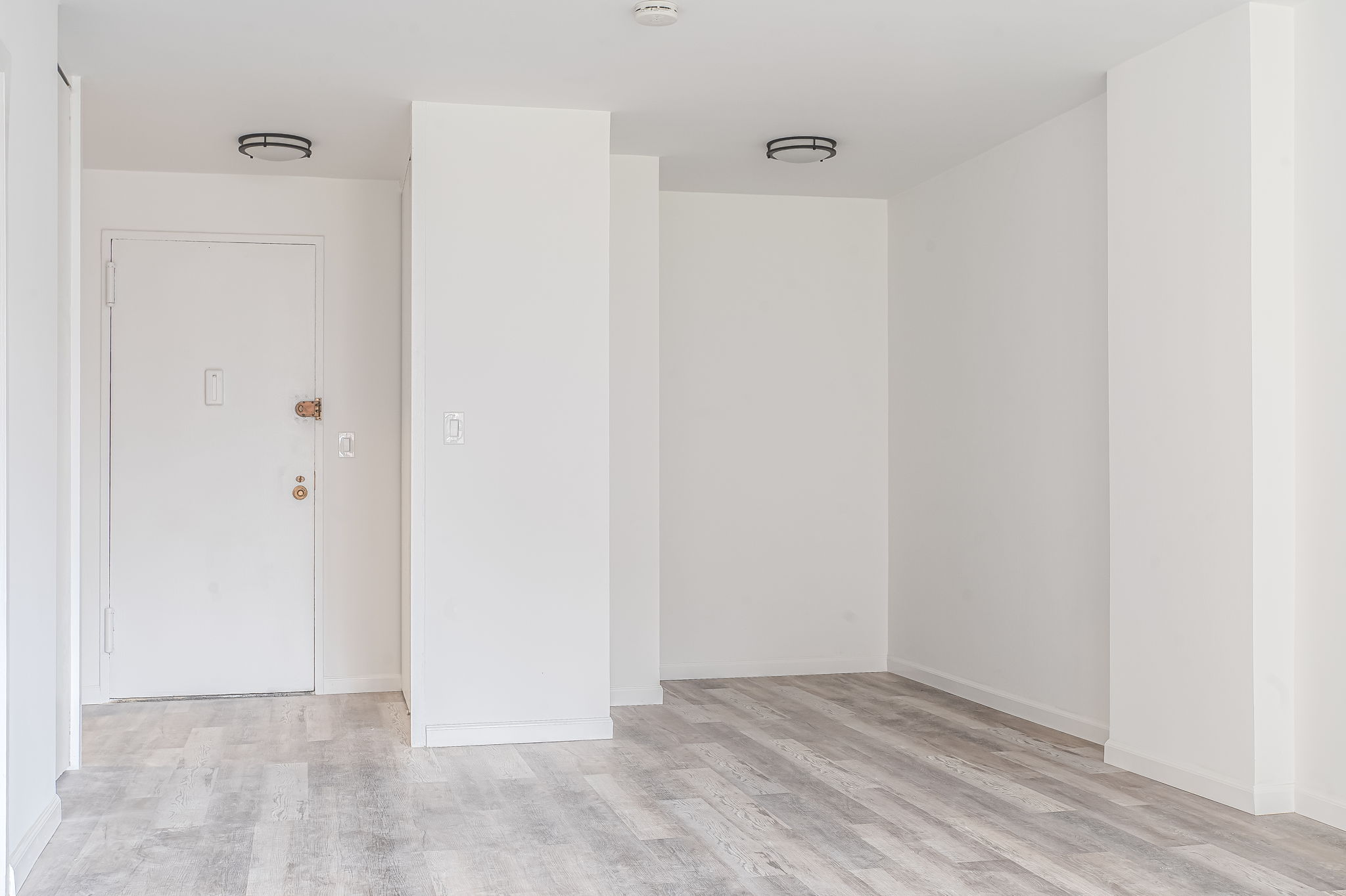 305 East 24th Street, Unit 8L Manhattan, NY 10010 - Photo 5 of 9