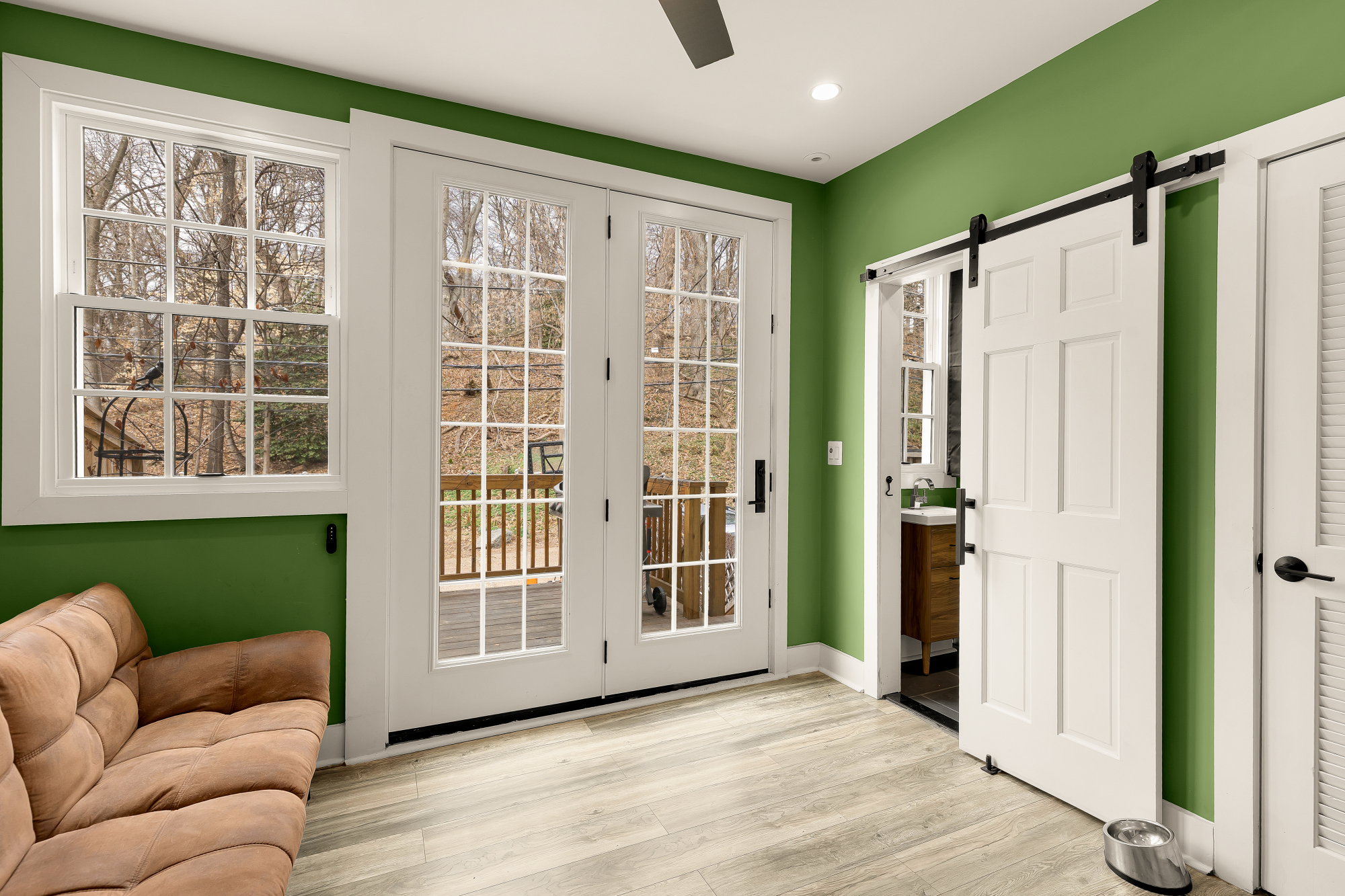 2022 37th Street Northwest Washington, DC 20007 - Photo 16 of 33