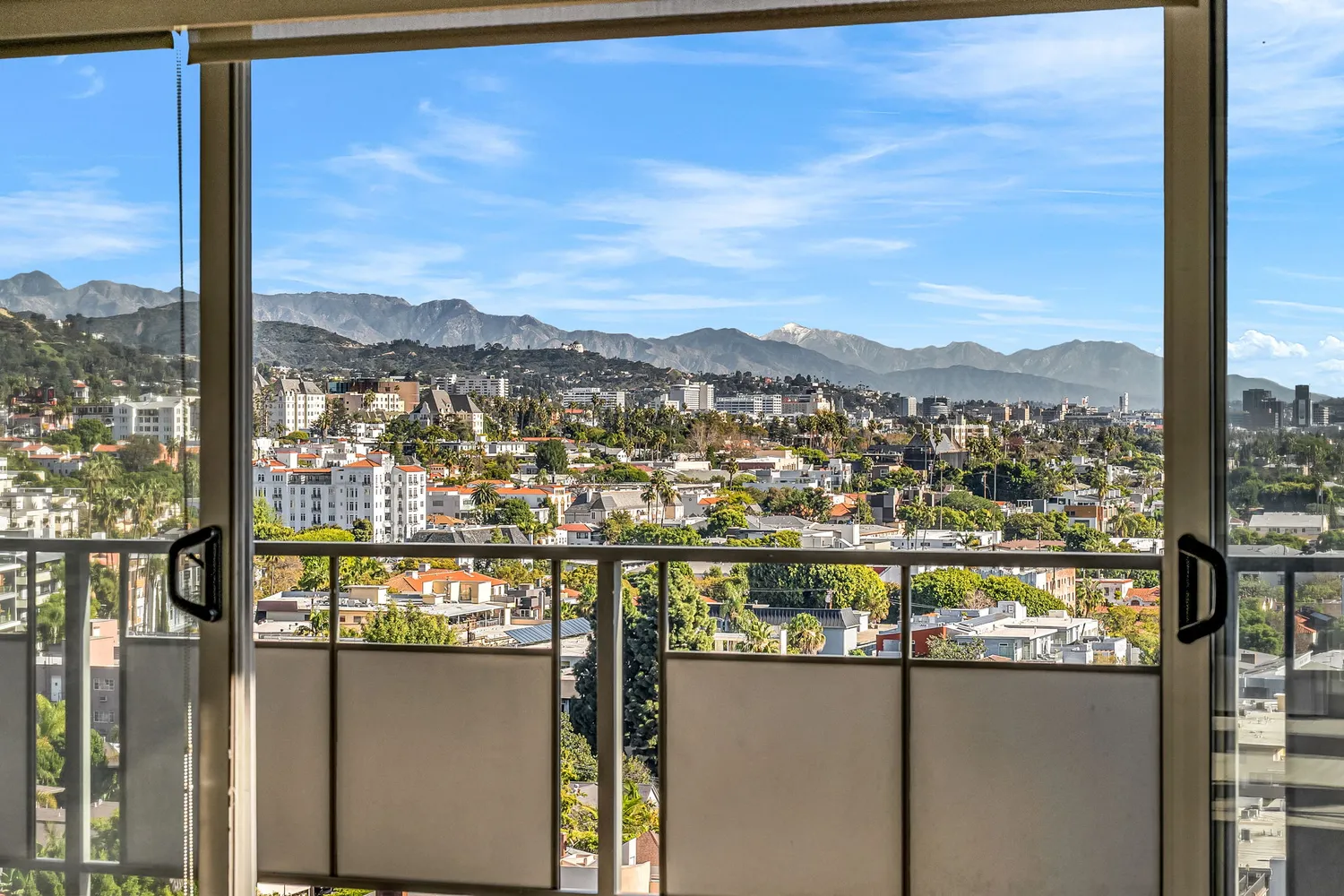 $1,388,000 | 1155 La Cienega Boulevard, Unit 1106, West Hollywood, CA 90069