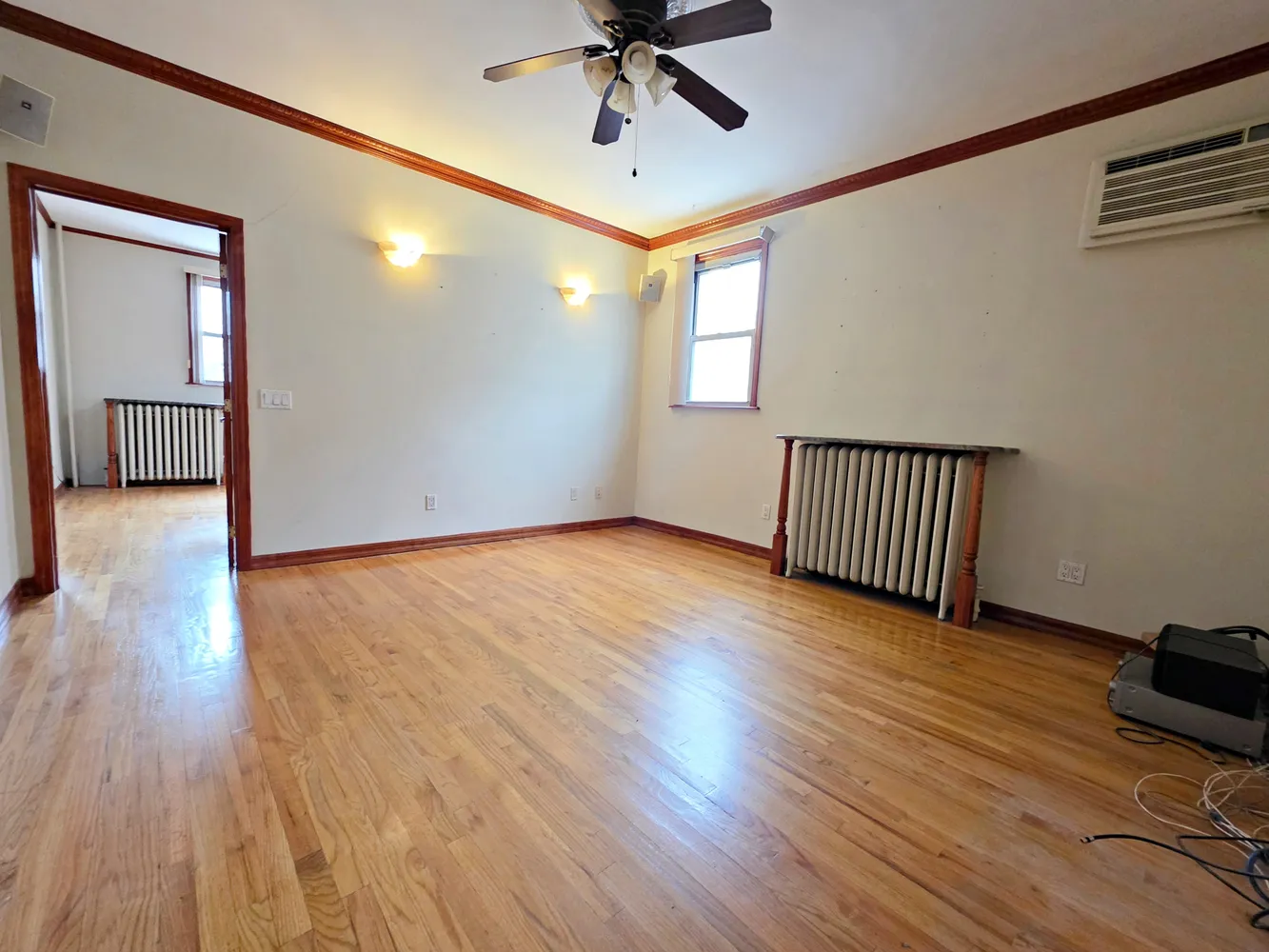 $4,000 | 714 Lorimer Street, Unit 1 | Williamsburg