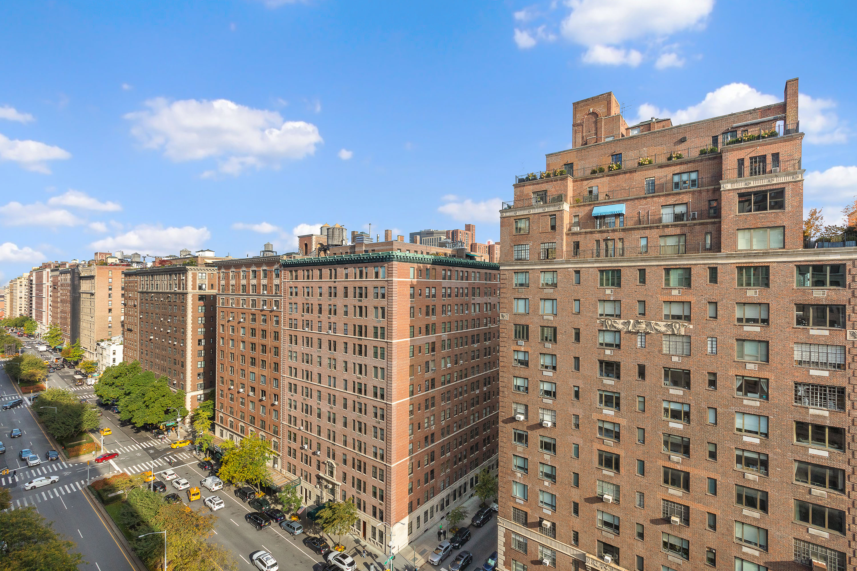 1088 Park Avenue, Unit 15C Manhattan, NY 10128 - Photo 4 of 26 a view of a city with tall buildings