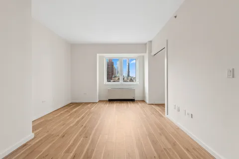 $1,120,000 | 425 5th Avenue, Unit 23D | Midtown South