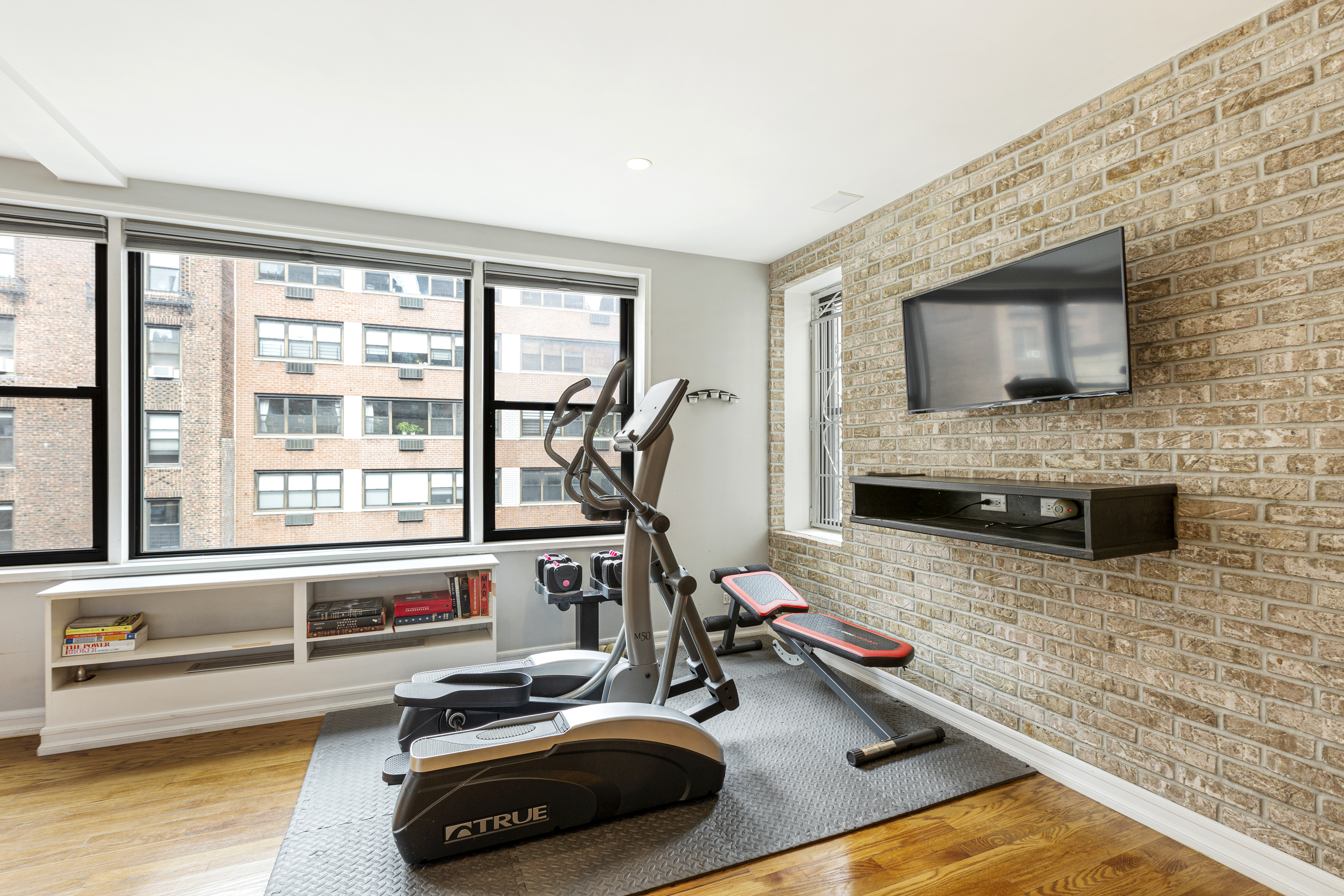 342 East 53rd Street, Unit 6AGH Manhattan, NY 10022 - Photo 9 of 18