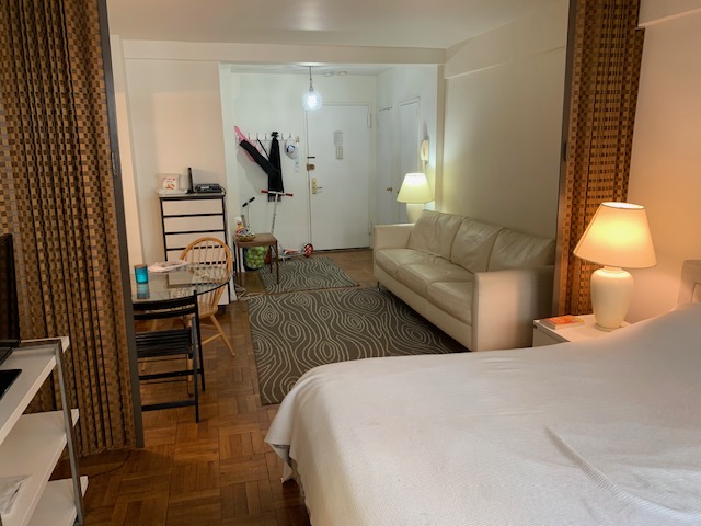 315 East 69th Street, Unit 3M Manhattan, NY 10021 - Photo 2 of 5