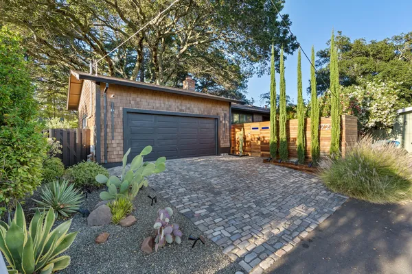 $1,900,000 | 17246 Woodland Avenue, Sonoma, CA 95476