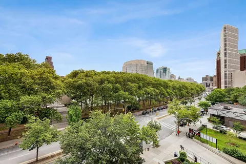 $3,350,000 | 37 Henry Street | Brooklyn Heights