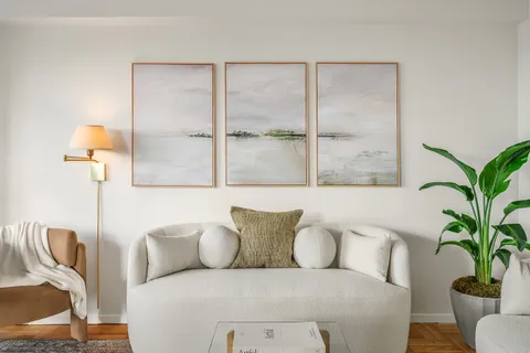 $1,750,000 | 175 West 13th Street, Unit 19C | West Village