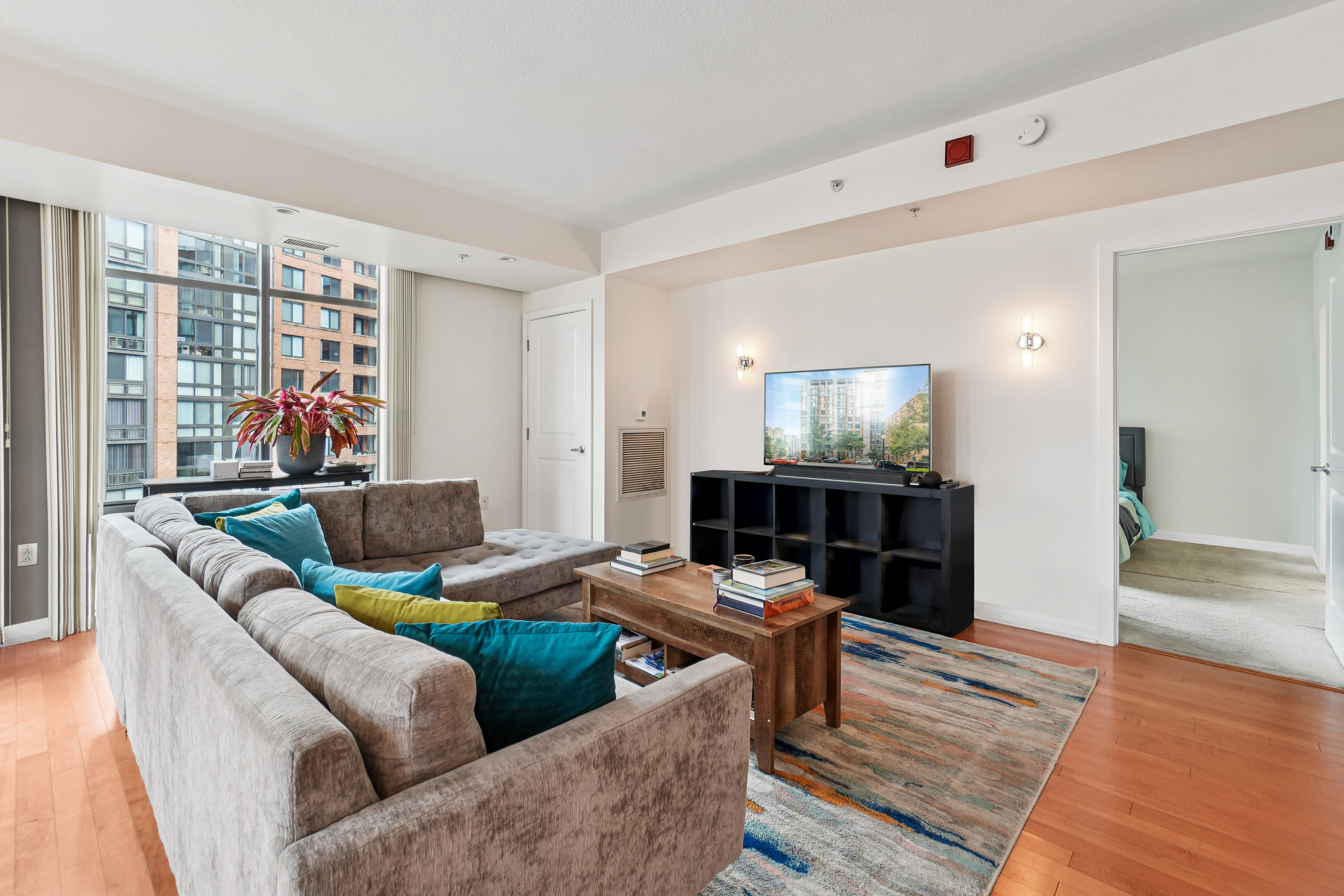 440 L Street Northwest, Unit 805 Washington, DC 20001 - Photo 5 of 22