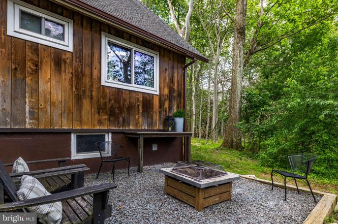 214 Coach Road Tobyhanna, PA 18466 - Photo 35 of 39