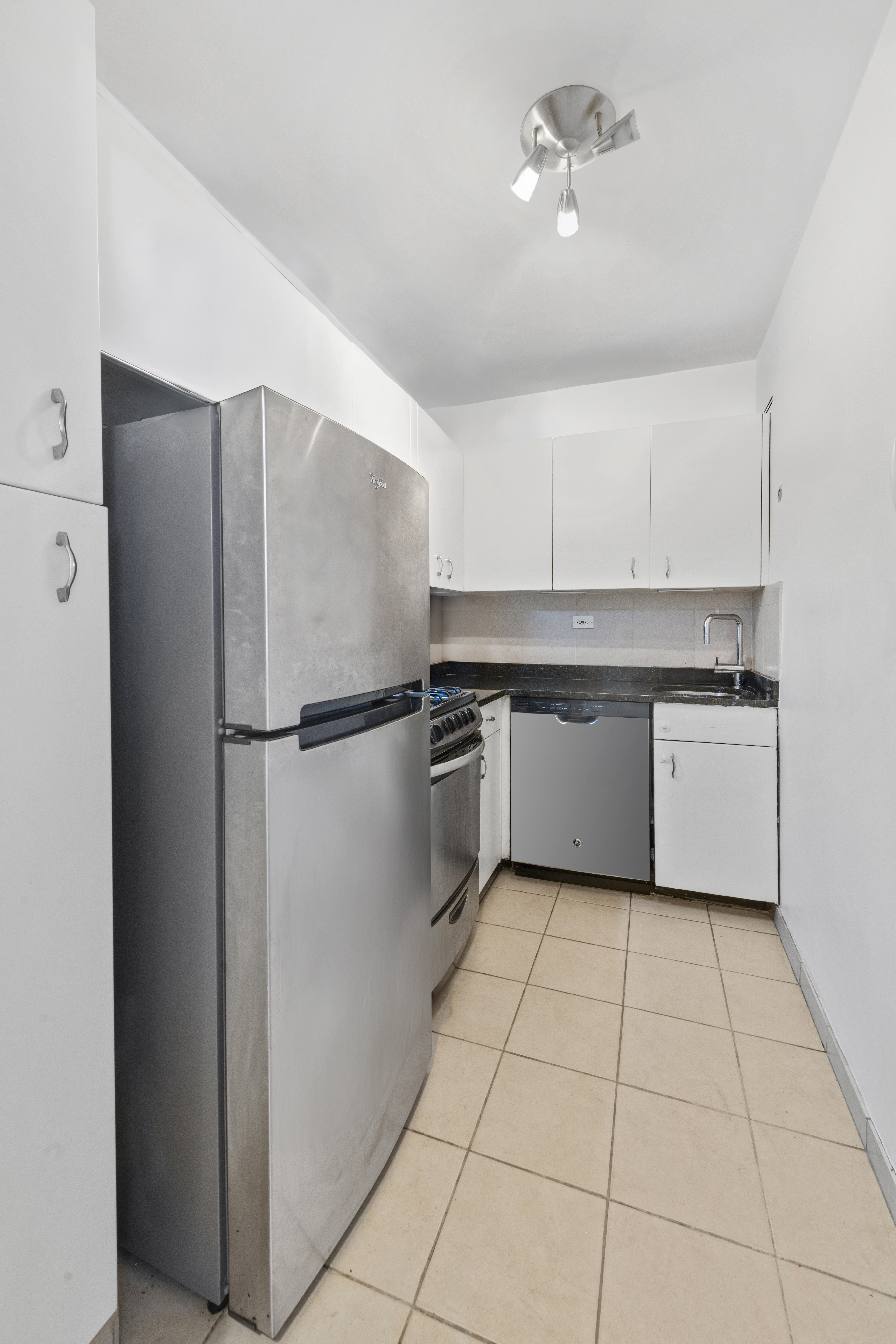 411 East 53rd Street, Unit 3B Manhattan, NY 10022 - Photo 4 of 8